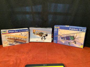 Model Military Airplanes  Revell, Classic Airframes