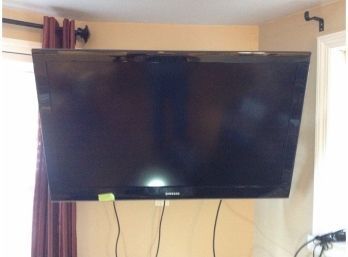 Samsung 46' Flat Screen TV