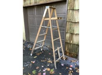 6  Ft Wood Ladder