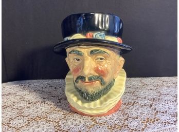 Royal Doulton  Large Beefeater