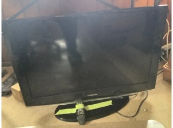 Samsung Flat Screen  TV-32