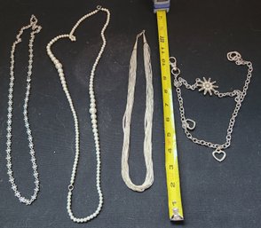 Costume Jewelry Lot #1: Necklaces