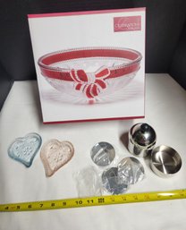 NIB Mikasa Glass Bowl, Heart, Two Heart Trinket Dishes, New Cookie Press