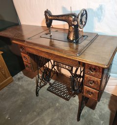 Antique Singer Treadle Sewing Machine, Wood Cabinet Recently Refurbished