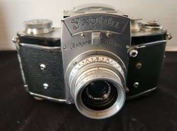 Exakta Vintage Camera VX Jhagee, Dresden, Original Box & Papers