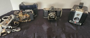 3 Vintage Cameras, All With Something Broken, Great For Parts Or Display, Photography Equipment, Brownie, Afga