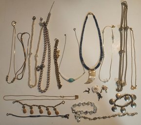 Costume Jewelry Lot #4 Necklaces, Bracelets, Pendants