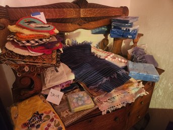 Large Lot Napkins, Placemats, Runners - Table Linens, Holiday, Variety - All Clean And Some New