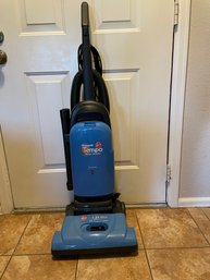 Hoover Tempo Upright Vacuum Cleaner Gently Used