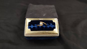 10k Gold/Pearl Ring