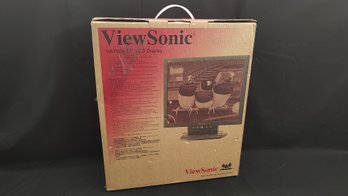 ViewSonic VA702b 17' LCD Monitor