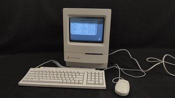 Apple McIntosh Classic Computer