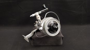 Pfleuger Pelican Spinning Reel