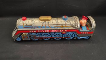 Modern Toys Japan New Silver Mountain Tin Train