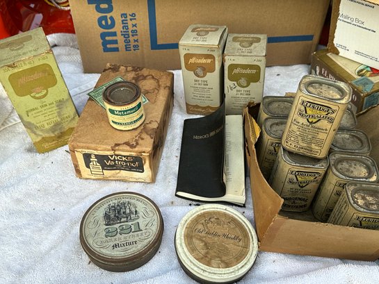 Collection Of Vintage Drug Store Items  (12)