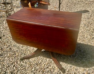 Mahogany Duncan Phyfe-style Small Size Drop-leaf Table, 18' X 36' Closed, Opens Top 64'