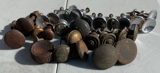 Furniture Hardware - Dozens Of Round Pulls And Knobs As Shown