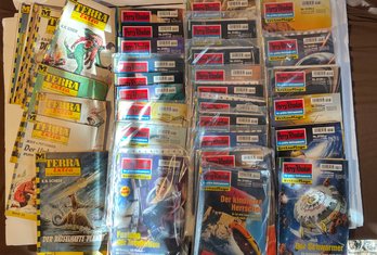 Lot Of 34 German Sci-Fi Books Ephemera - Moewig Terra Extra (9) & Perry Rhodan Erstauflage (25)