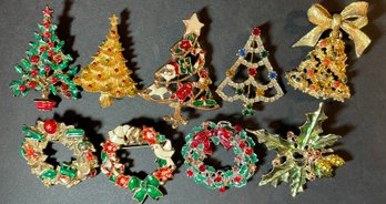 9 Holiday Christmas Brooches / Pins Lot