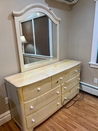 Stanley Furniture 7- Draw Dresser