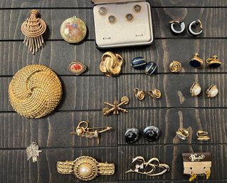 Gold Tone Pins, Pendents And Clip On Earrings