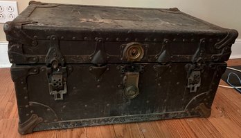 Pack Chest Army 37 Manufactured By The Leatheroid Kennebunk, Maine