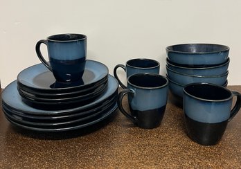 Food Network Stoneware Service For 4.