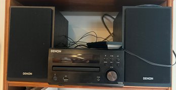 Denon CD Receiver RCD-M39 And Speakers  SC-M39
