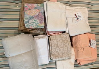 Large Lot Of Sheets, Hand Towels And Blankets And More