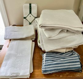 Table Cloths And Linen Napkins: Waterford And Irish