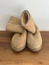 Ugg Size 10 Classic Short Boots