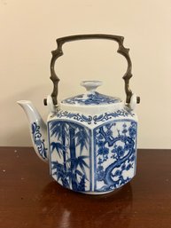Shafford Blue/white Asian Tea Pot