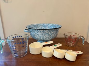 Baking Lot: Colander, Measuring Cups And More