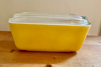 Pyrex Yellow Refrigerator Dish