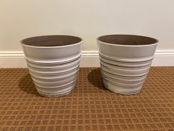 2 Pottery Planterd