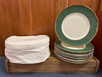 12-Wedgwood Crown Emerald Dinner Plates