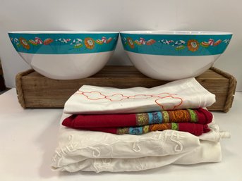 Bright Now Plastic Serving Bowls, Table Cloth, Runner And Cloth Napkins