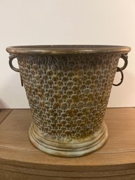 Large Metal Bucket With Scale Grooves