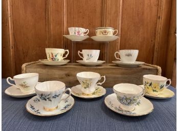 10 Tea Cups/saucers