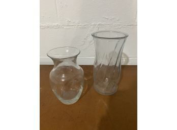 Set Of 2 Vases