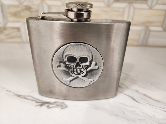 Stainless Steel 5oz Flask With Skull