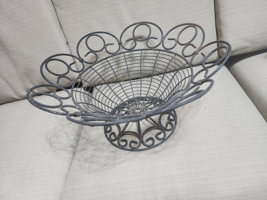 Beautiful Iron Wire Planter Basket