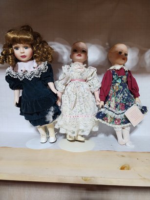 3 Vintage Dolls With 2 Stands