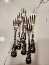 SET OF ANTIQUE DESSERT FORKS WITH ROSE PATTERN WILL SHIP