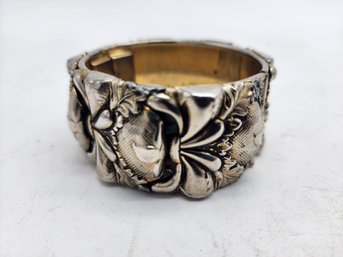 VINTAGE ORNATE METAL BRACELET