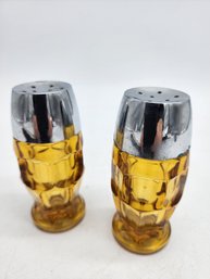 1970'S AMBER GLASS SALT AND PEPPER SHAKERS