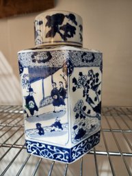 6 SIDED HAND PAINTED CHINESE PORCELAIN JAR WITH LID