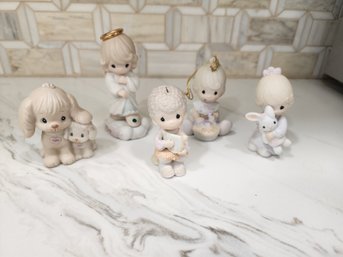 5 Mini Precious Moment Figurines