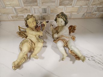 2 Plastic Cherubs