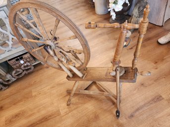 Antique Hjulback Spinning Wheel.